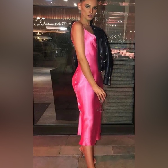 💖 ZARA Bloggers Fav Satin Draped-Neck Midi/Maxi Dress. Size LG. Excellent Cond! - Picture 2 of 16